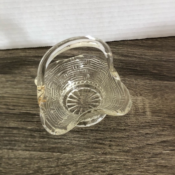 Vtg Miniature Basketweave Glass Basket - Picture 7 of 14